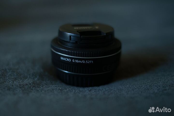 Объектив Canon EF-S 24mm 2.8 STM