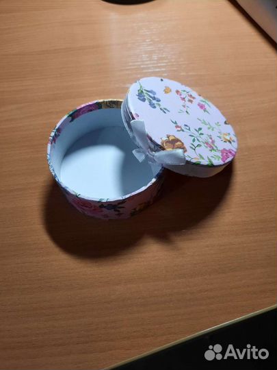 Коробка подарочная