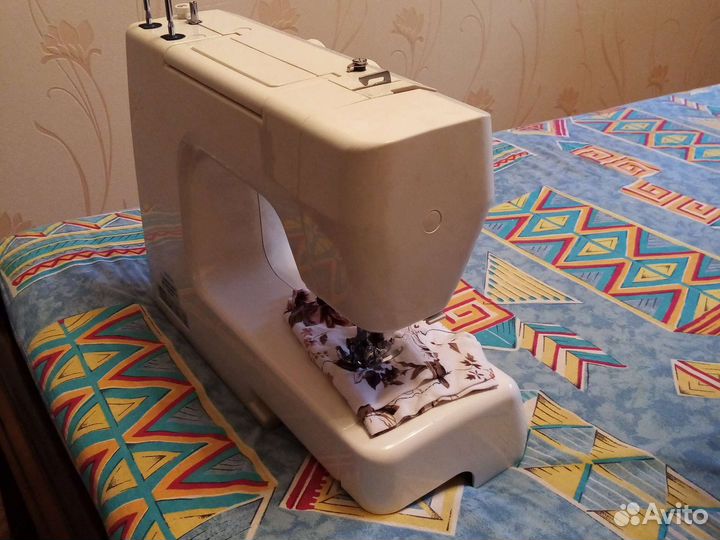 Швейная машинка