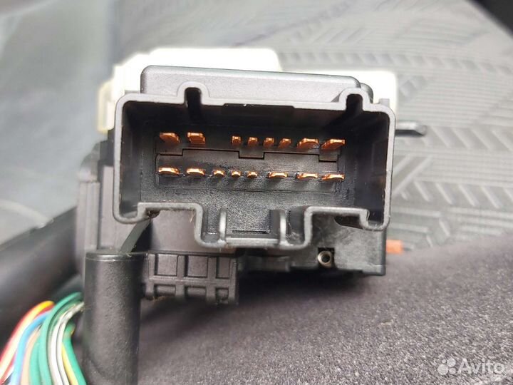 Подрулевой переключатель toyota