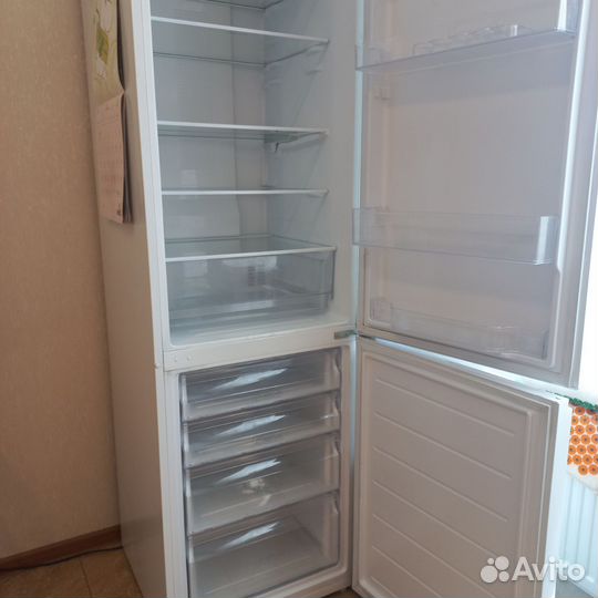 Холодильник Haier CEF537CWF-G, белый