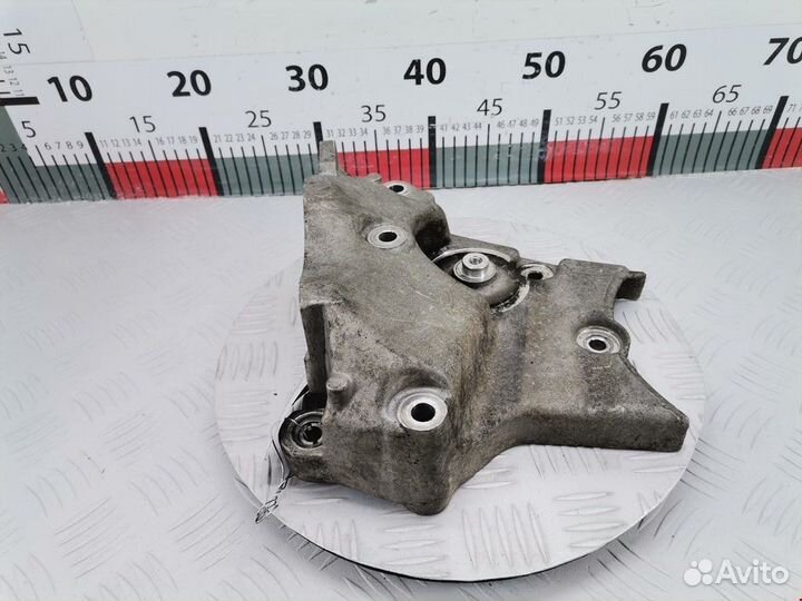 Кронштейн двигателя Opel Insignia (A) 2010