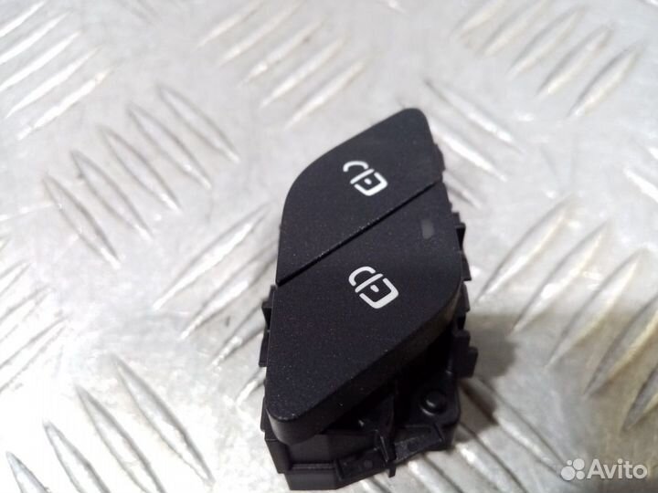 Б/У Кнопка центрального замка#001