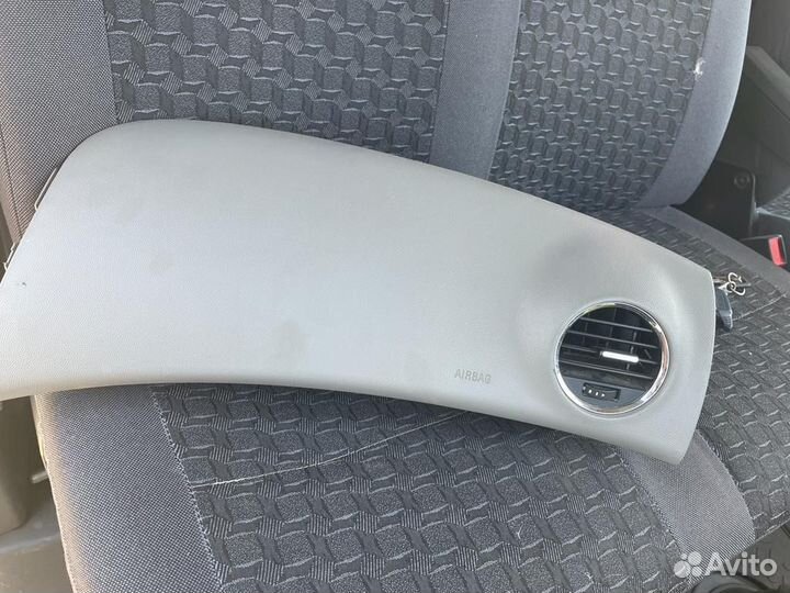 Накладка, дефлектор на панель chevrolet cruze