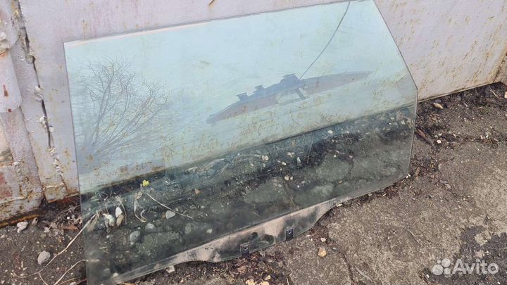 Стекло задней левой двери А6 С5 универсал