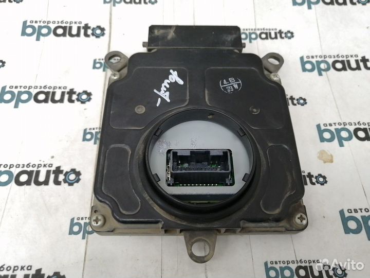 Блок управления фарой 81056-33D10 89907-33030