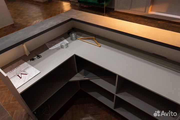 Ресепшн в наличии