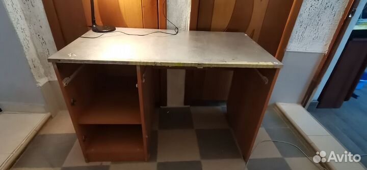 Стол письменный