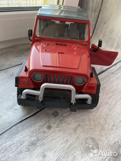Внедорожник джип bruder