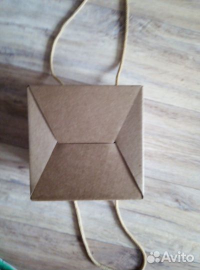 Коробка картонная для цветов