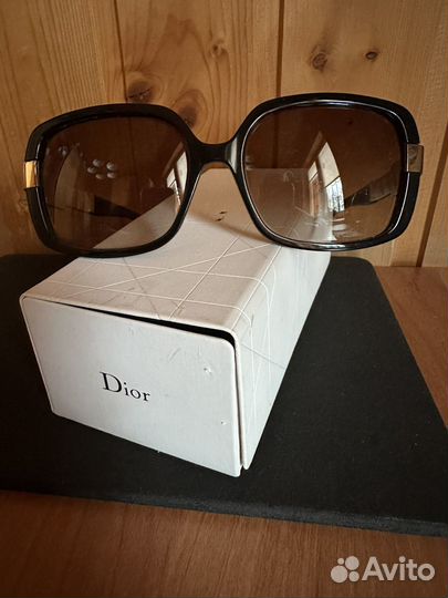 Очки солнечные (оригинал)