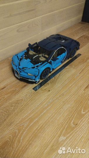 Модель Lego Technic Bugatti Chiron