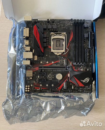 Материнская плата