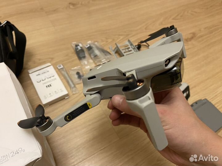 Квадрокоптер Dji mini 2 fly more combo