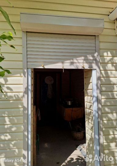 Секционные ворота