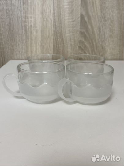 Набор чашек 4 штуки