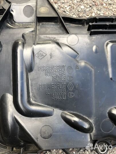 Крышка двигателя Рено трафик 2, Орель виваро