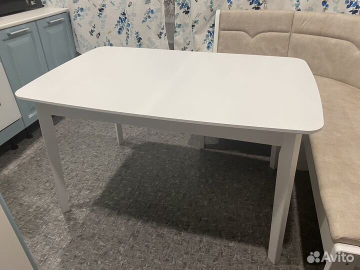 Кухонный стол