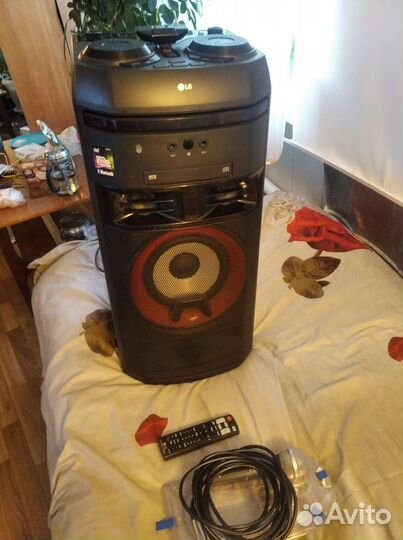Музыкальная колонка lg