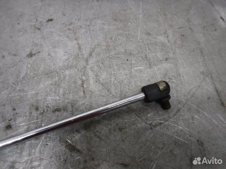 Амортизатор капота передний правый Ваз 2112 1.5