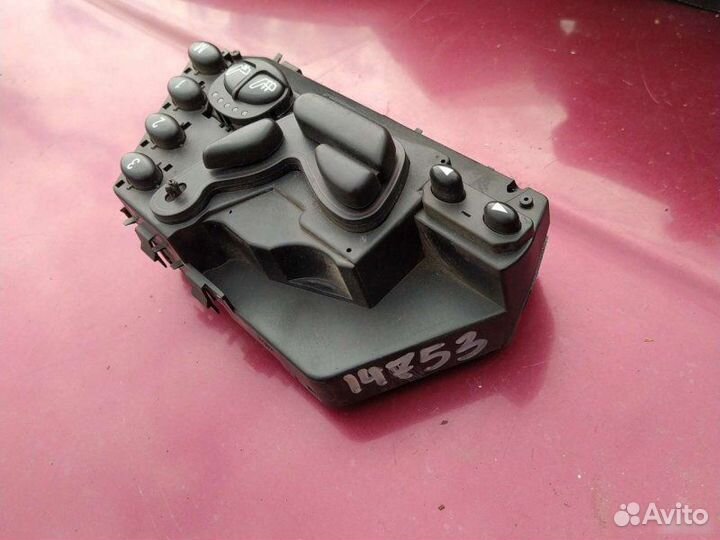 Блок управления сиденьем задний Mercedes-Benz В220