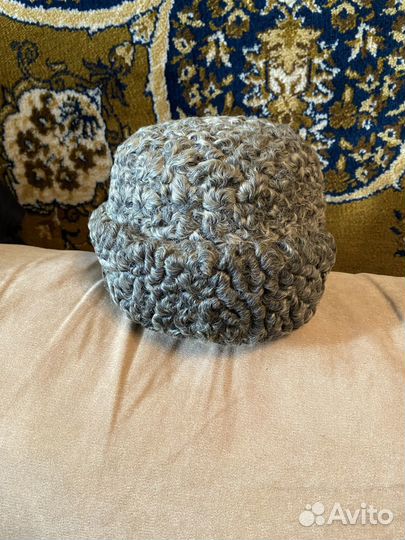 Продается шапка из каракуля