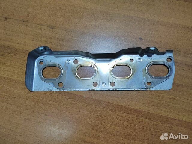 Прокладка выпускного коллектора Nissan Juke F15