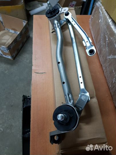 Трапеция стеклоочистителя Ниссан Ноте E11 288009U1