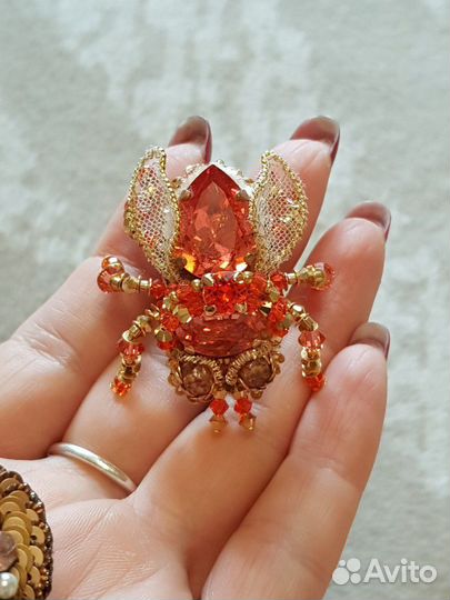 Брошь ручной работы, в наличии