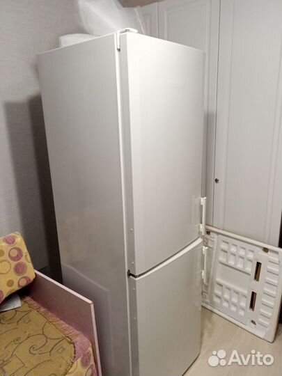 Холодильник двухкамерный Либхерр