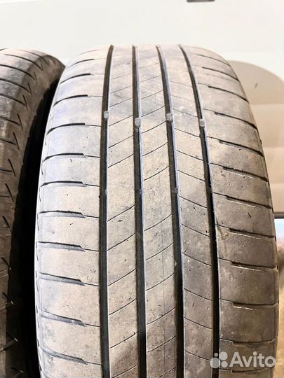 Bridgestone Turanza T005 215/55 R17