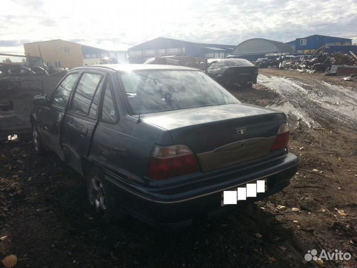 В разборе Daewoo Nexia 1995-2016