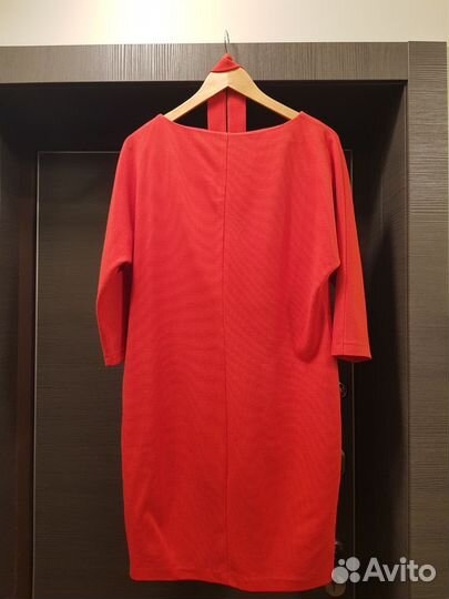 Платье красное 46 размер