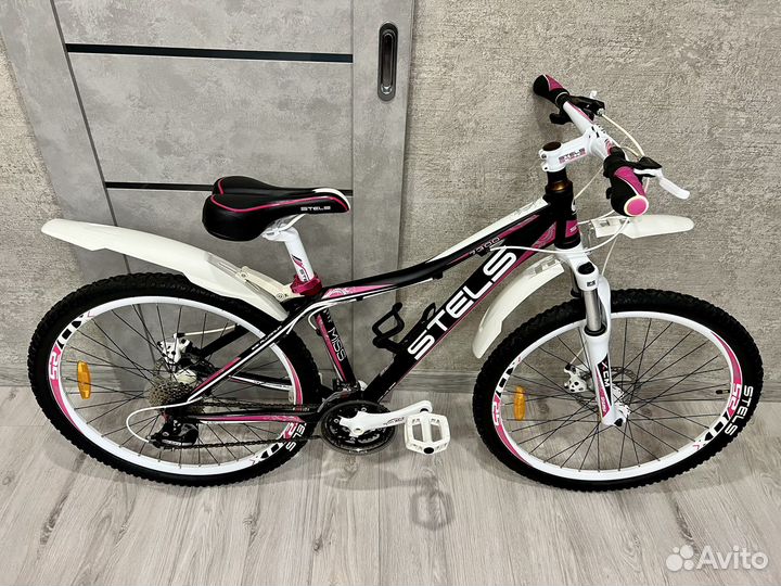 Горный Велосипед Stels Miss 7300