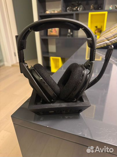 Игровые наушники Astro A50 со станцией