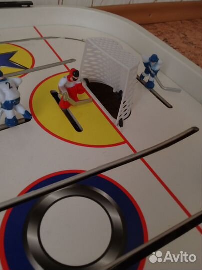 Игрушка хоккей