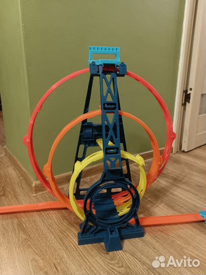 Трек hot wheels
