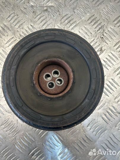 Шкив коленвала BMW 3 E90/E91/E92/E93 рест. 2010