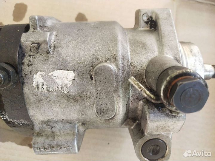 Топливный насос тнвд Kia Carnival 33100-4x700