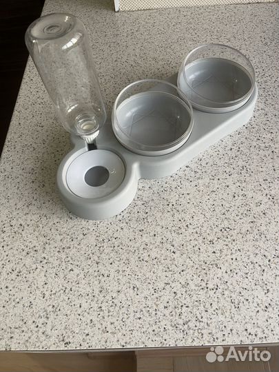 Миска для животных с поилкой