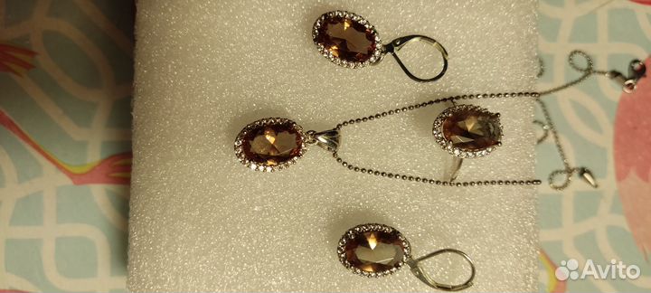 Султанит в серебре