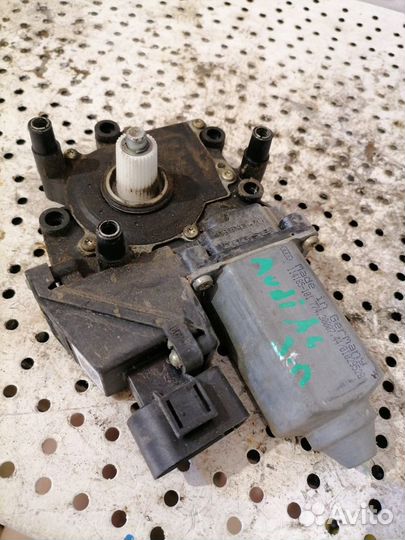 Мотор стеклоподъемника Audi A6C5