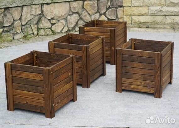 Деревянные уличные кашпо для цветов