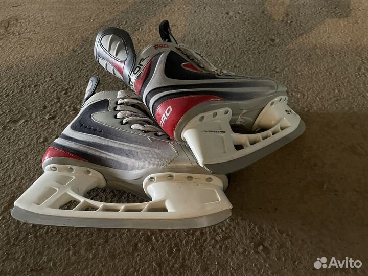 Хоккейные коньки bauer vapor pro