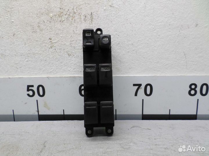 Кнопка стеклоподъемника Infiniti G 1 V35