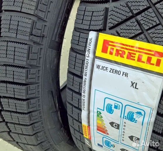 Pirelli Ice Zero FR SUV 235/45 R18 98H