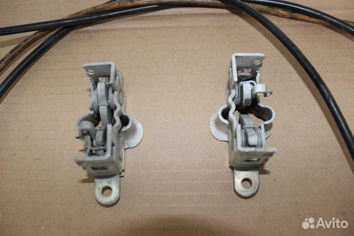 Замки капота с тросиком Mercedes S-Class W140