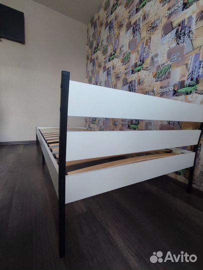 Кровать односпальная новая