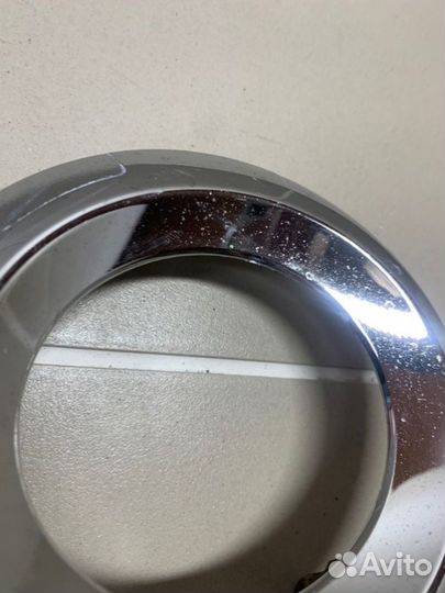 Накладка противотуманной фары Toyota Land Cruiser