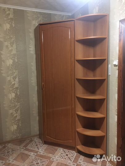 Угловой шкаф